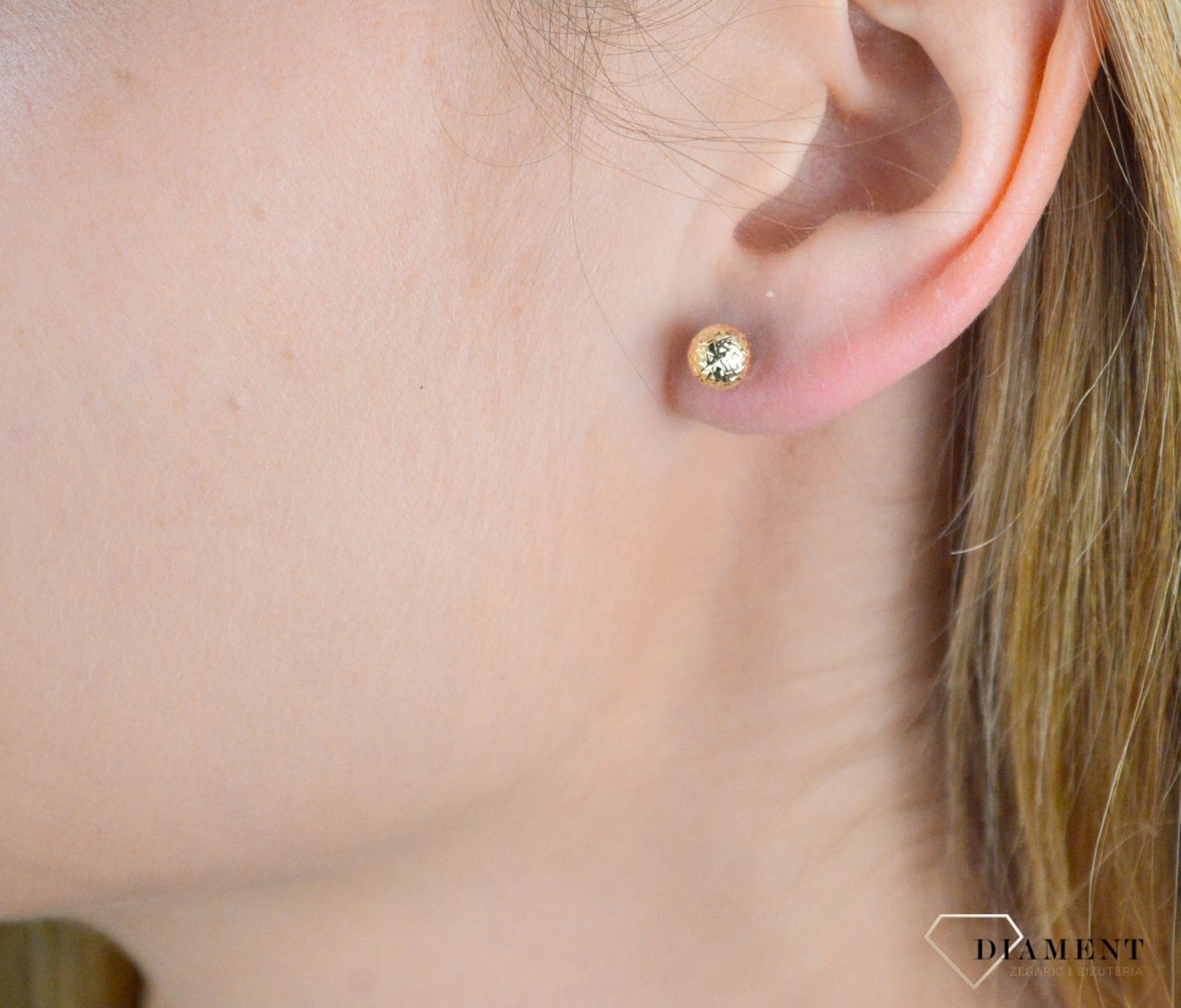 Złote kolczyki damskie 375 kuleczki wkrętki KL 9475 375.jpg